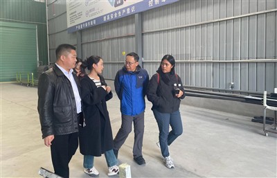 Klienci z Filipin odwiedzają naszą fabrykę w celu-inspekcji na miejscu i możl...