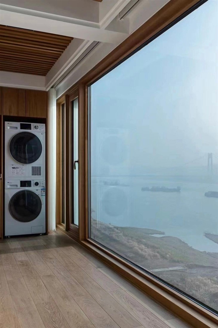 Custom Residential Aluminum-Clad Wood Casement Windows high quality